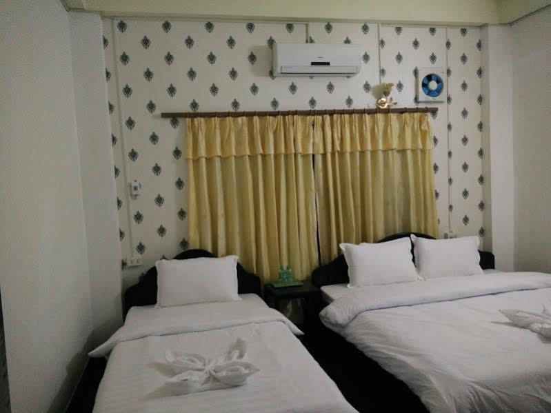 Maylay Guesthouse Vang Vieng Zewnętrze zdjęcie